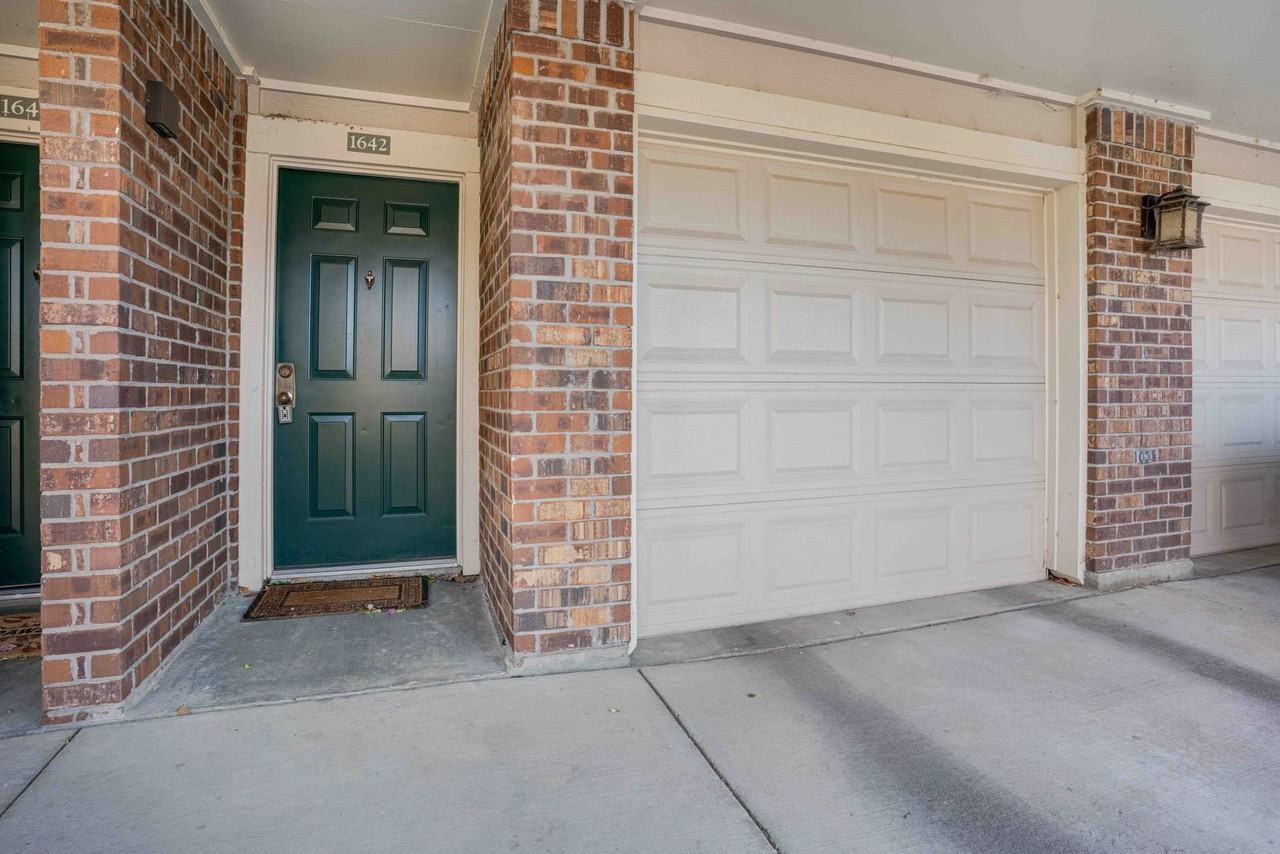 1642 Egret Way - Photo 5 of 28