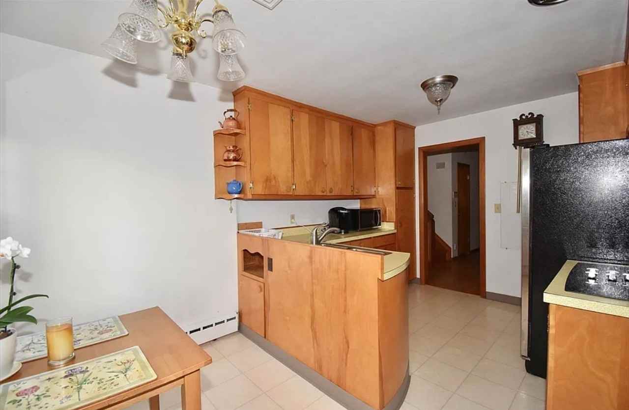 442 Prospect St - Photo 3 of 36