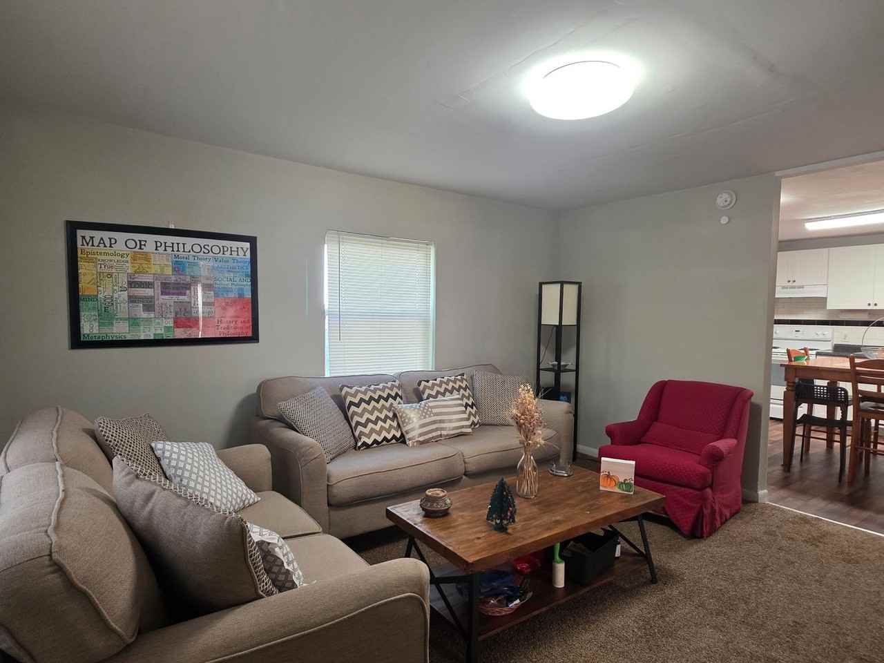 1910 Mississippi Avenue Northwest - Photo 2 of 14