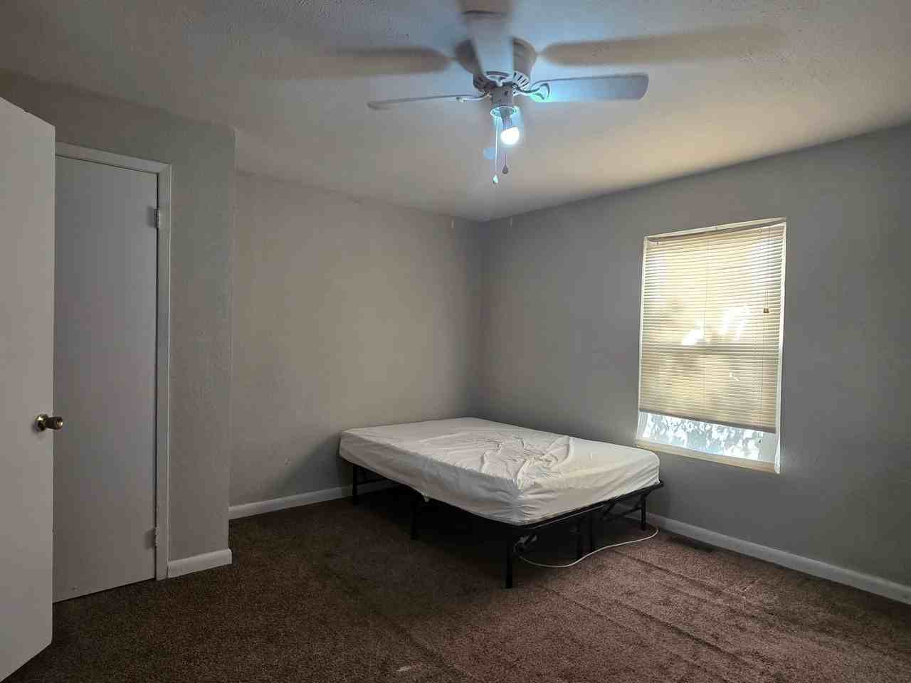 1910 Mississippi Avenue Northwest - Photo 3 of 14