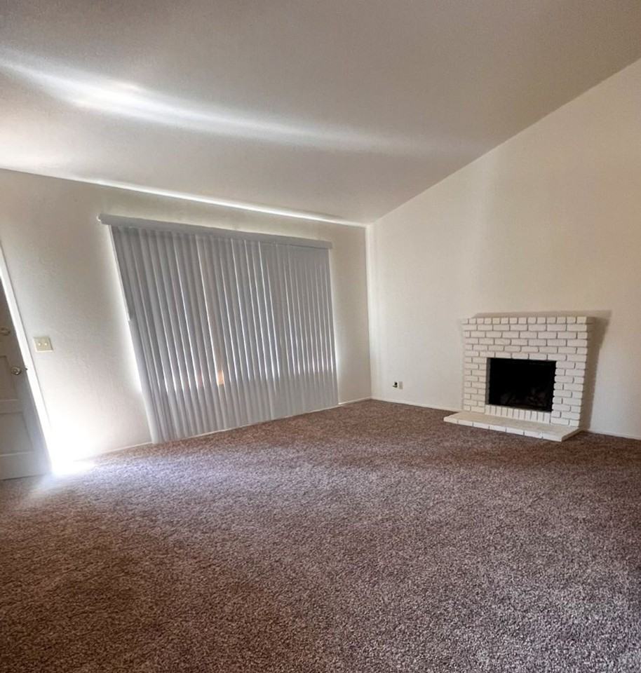 1475 Manzanita Avenue - Photo 2 of 13