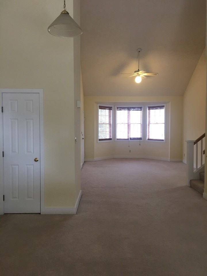 421 South Madison Street - Photo 3 of 20