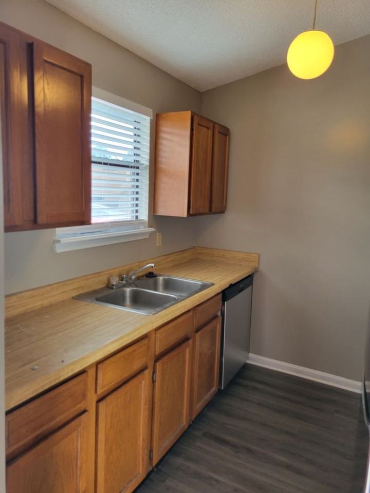 1248 Ticonderoga Trl #C - Photo 3 of 14