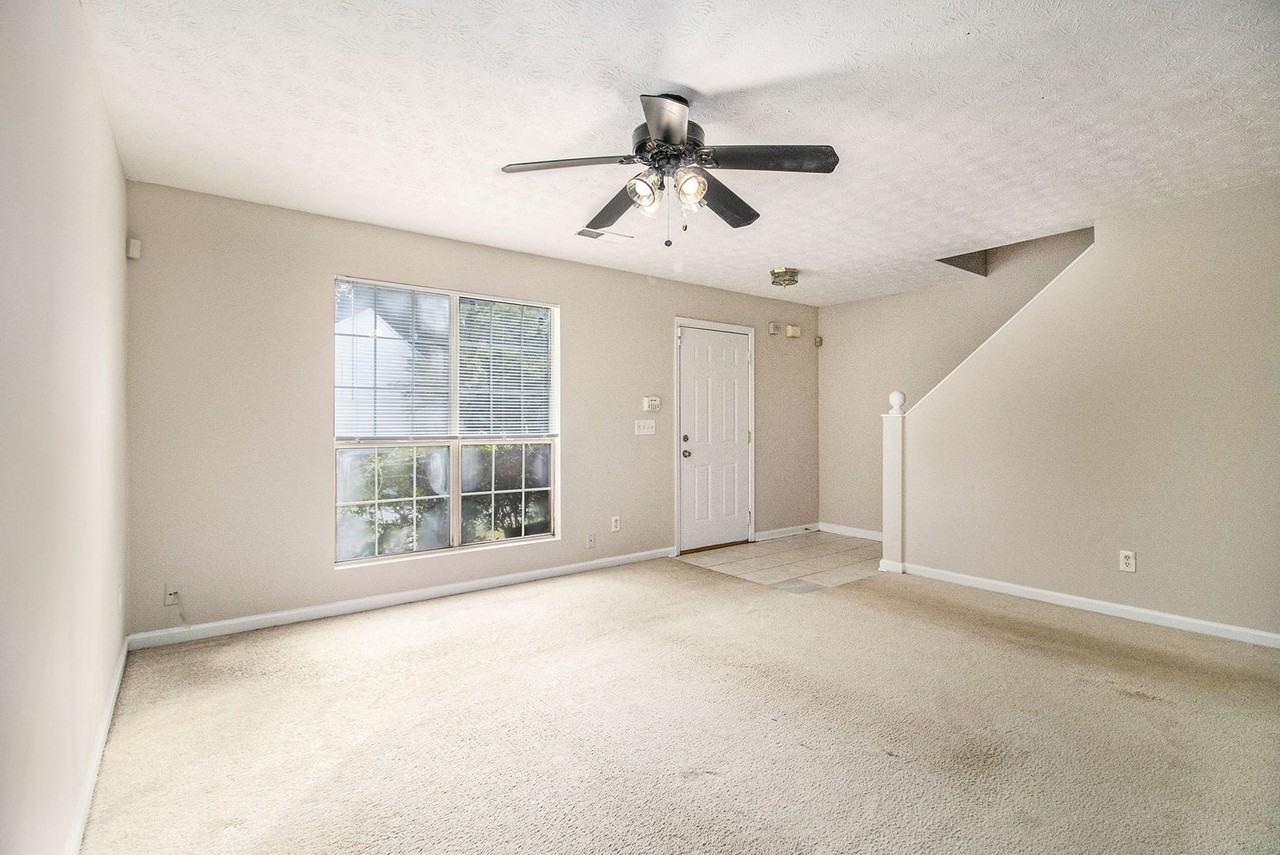 5570 Fair Creek Way - Photo 7 of 25