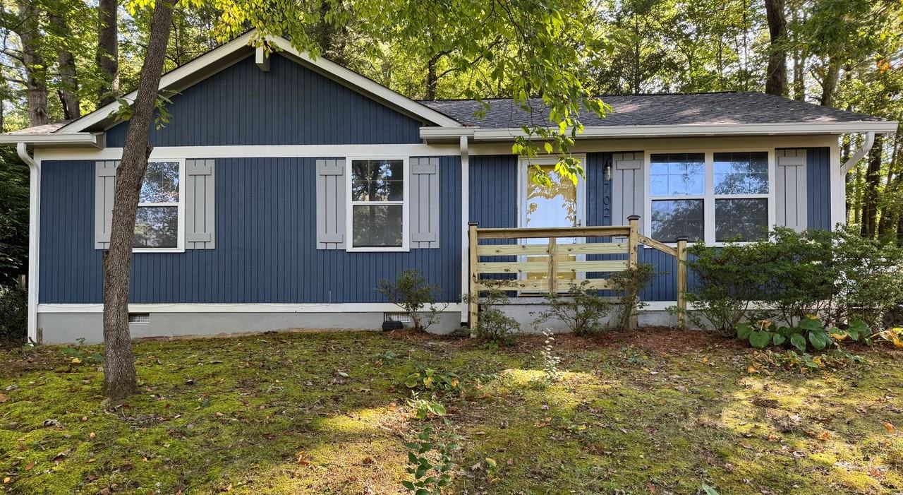 702 Holly Ave - Photo 3 of 35
