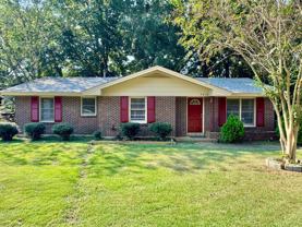 3826 Fairfield Dr - Photo 1 of 1