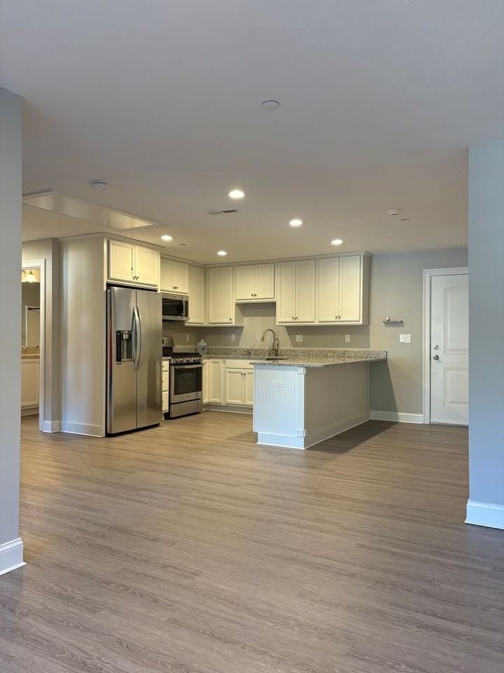 1455 Main St - Photo 3 of 24
