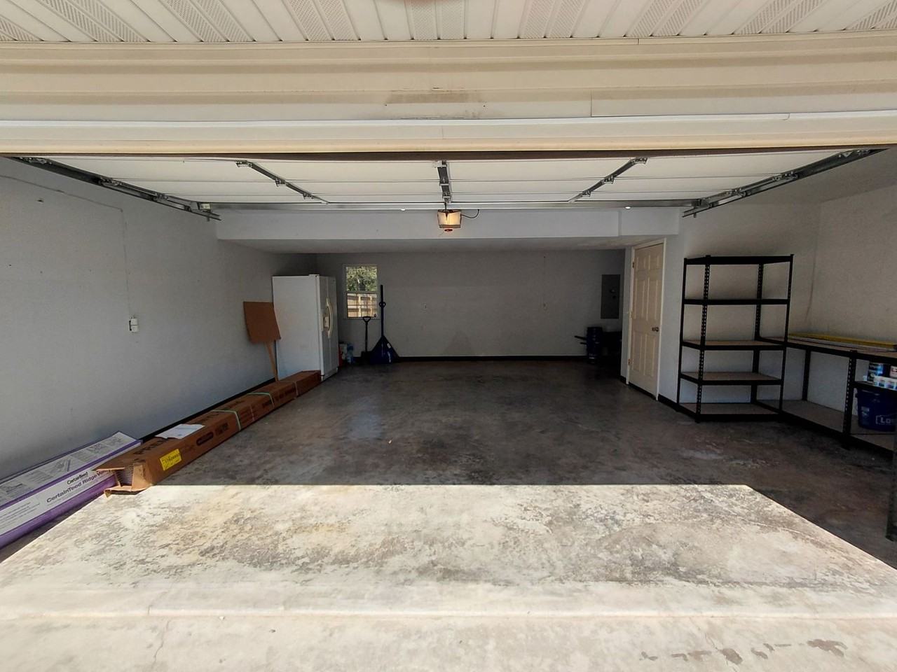 15495 Tampa Rd - Photo 2 of 28