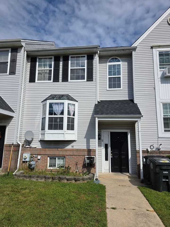 12 Auckland Dr - Photo 2 of 33