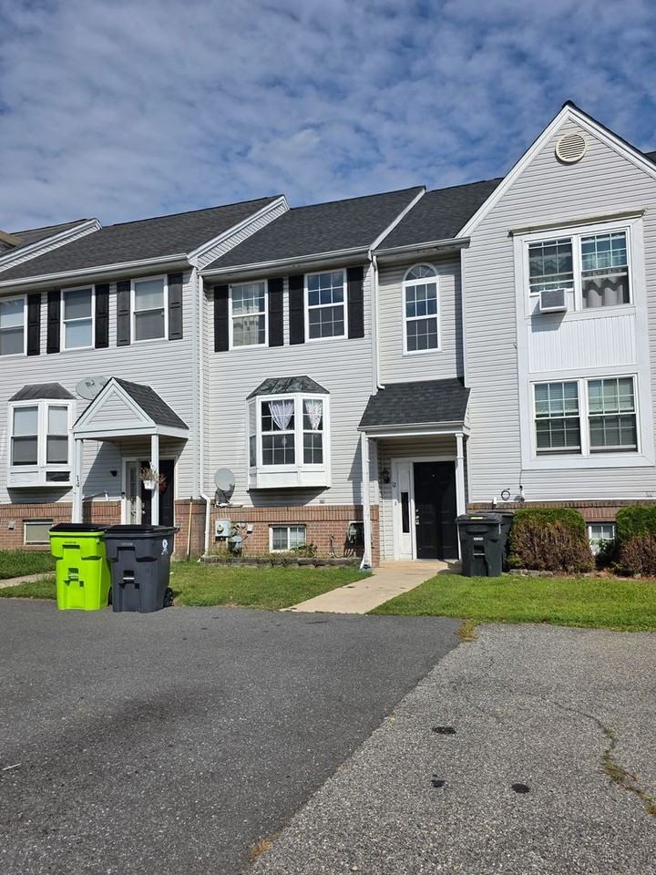 12 Auckland Dr - Photo 3 of 33