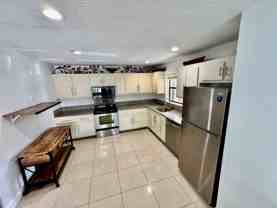 9657 Riverside Dr Apt H5 - Photo 1 of 1
