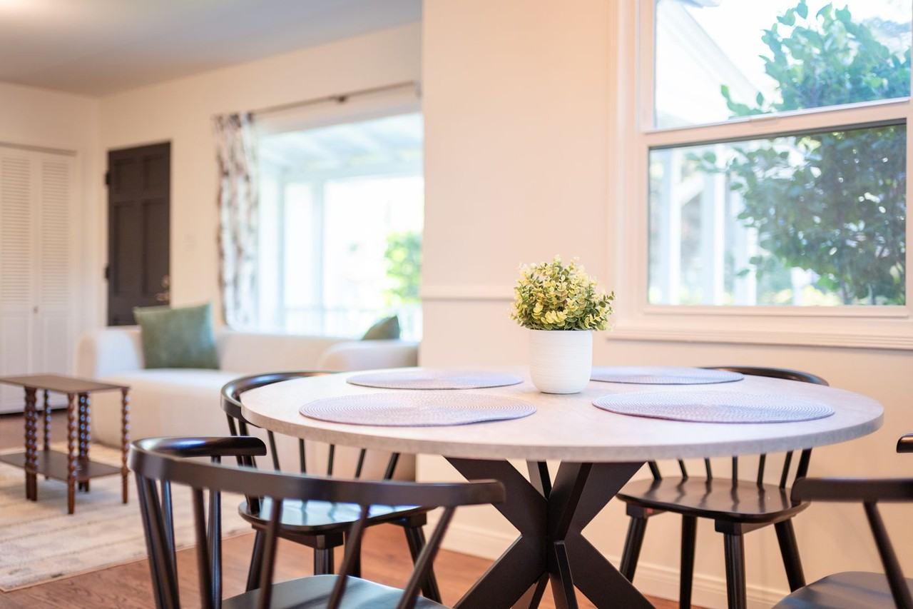 252 E Scenic Dr - Photo 4 of 25