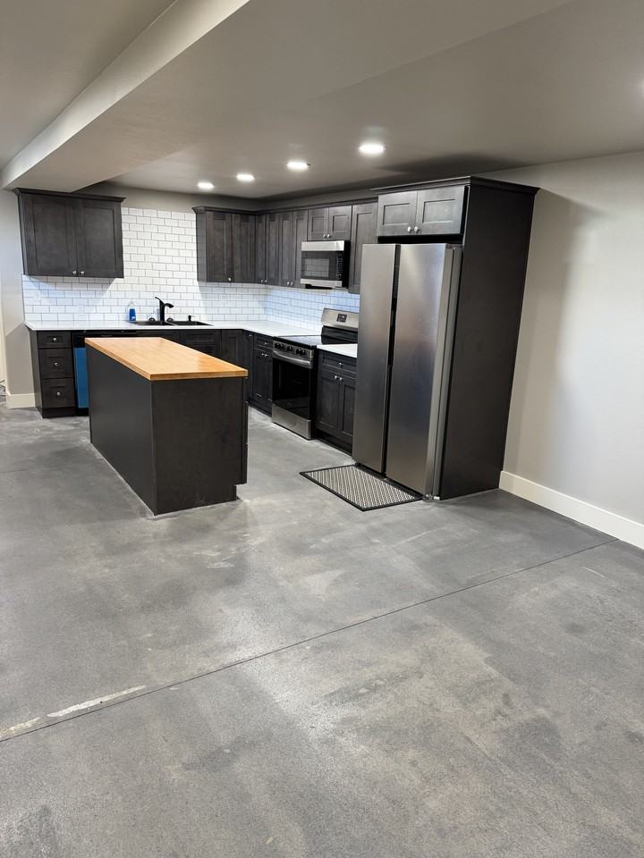 150 E Fourth Ave #BS - Photo 5 of 18