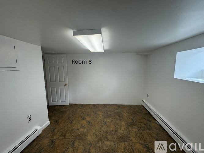 131 Webster St - Photo 6 of 16