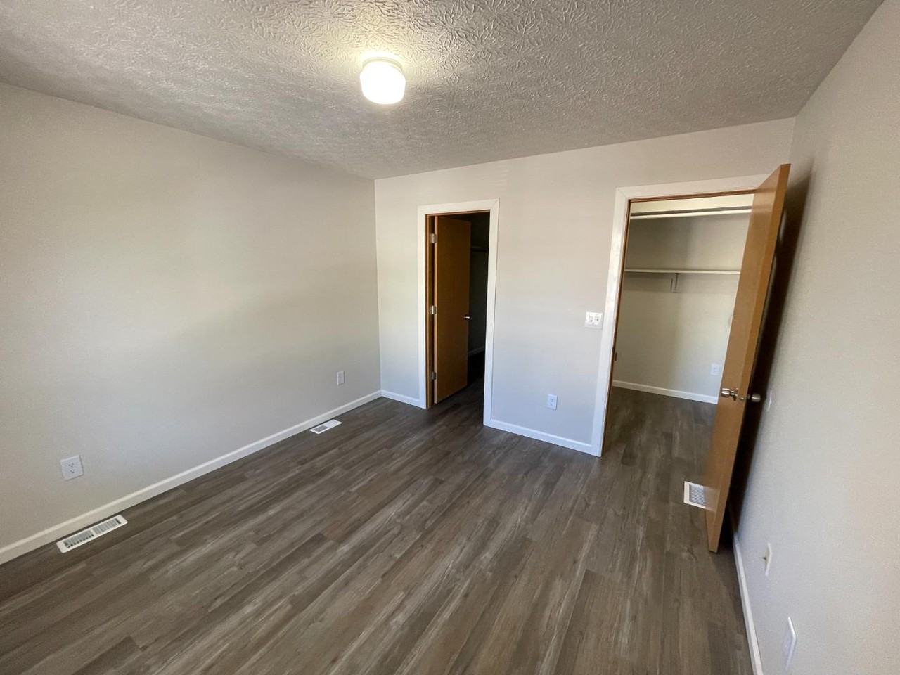 Mt Anderson - Photo 4 of 6