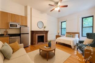 147 Columbia Hts #4R - Photo 1 of 1