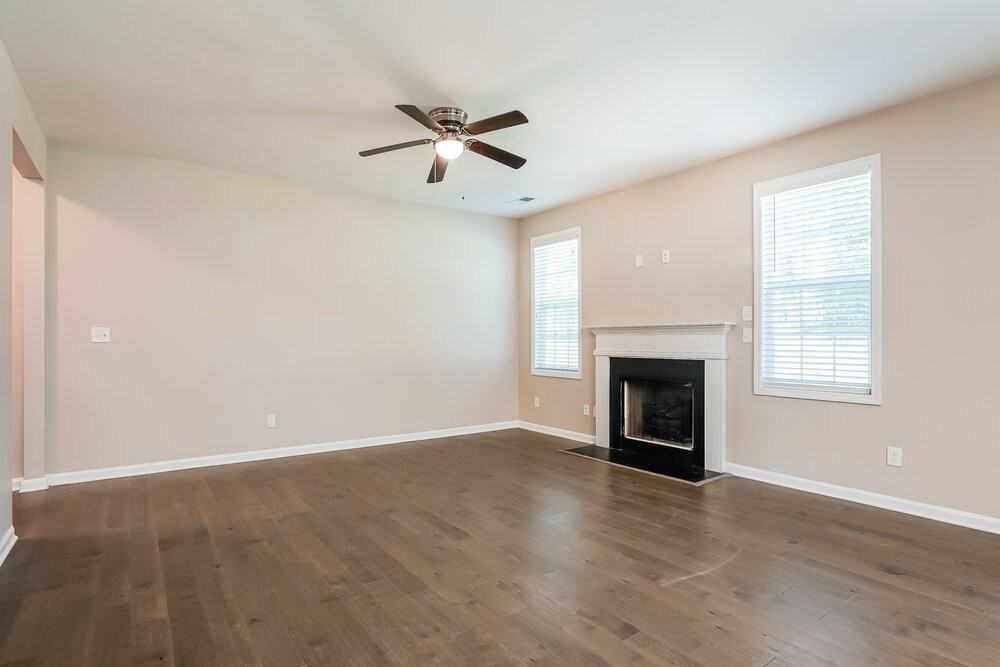 316 E Webber Ln - Photo 4 of 17