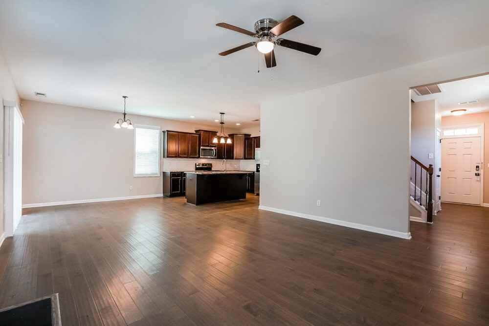 316 E Webber Ln - Photo 5 of 17