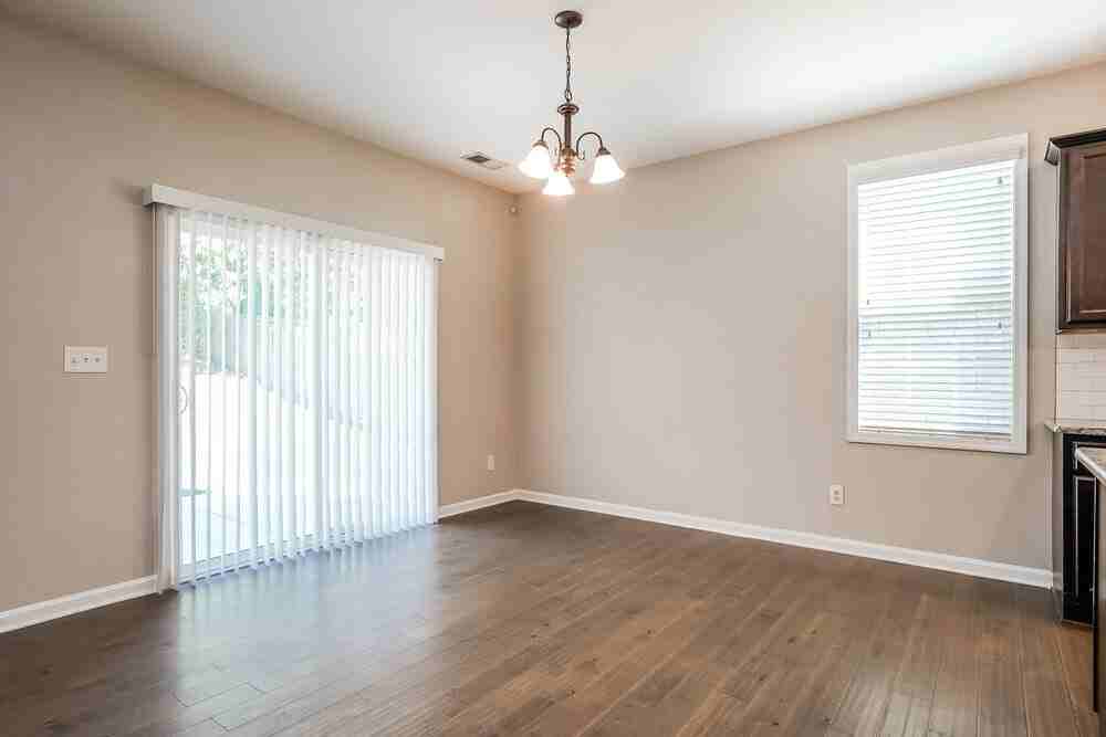 316 E Webber Ln - Photo 6 of 17
