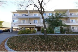 880 Scotland Ave - Photo 1 of 1