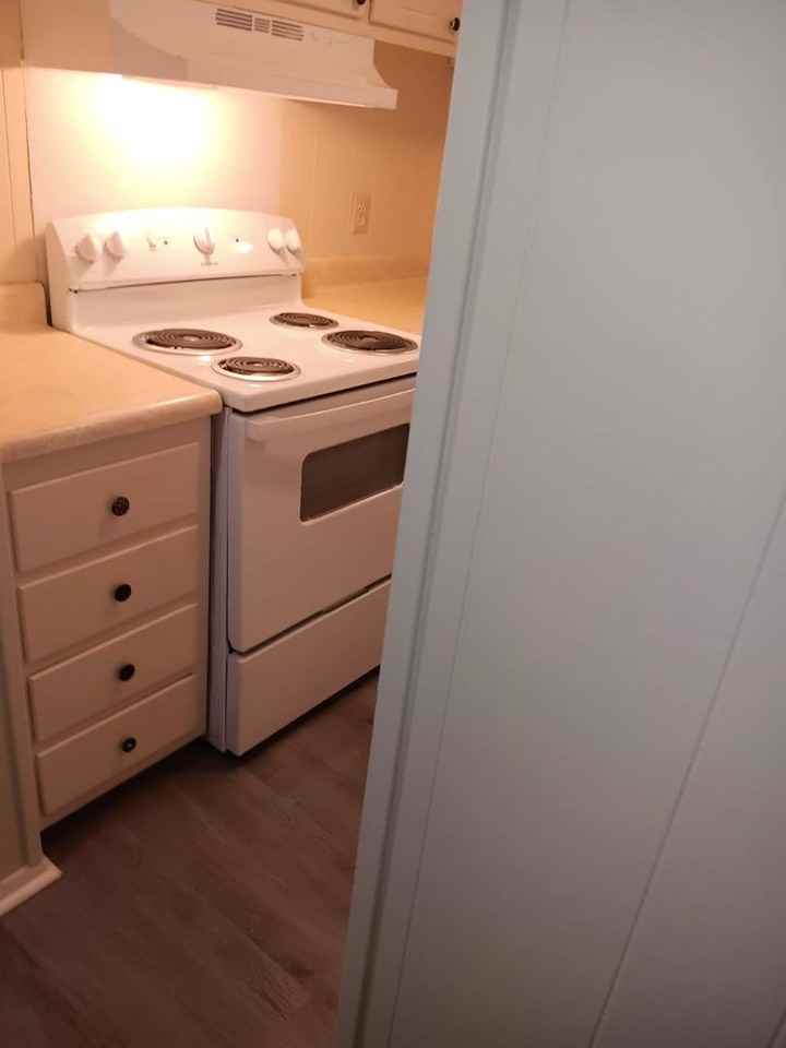 Charlestowne Henderson - Photo 3 of 37