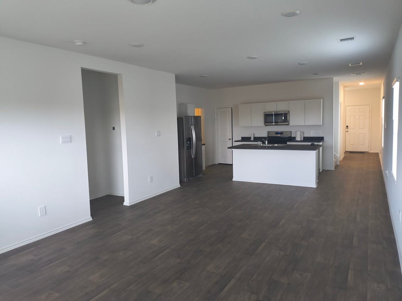 787 Arnold Loop - Photo 2 of 24