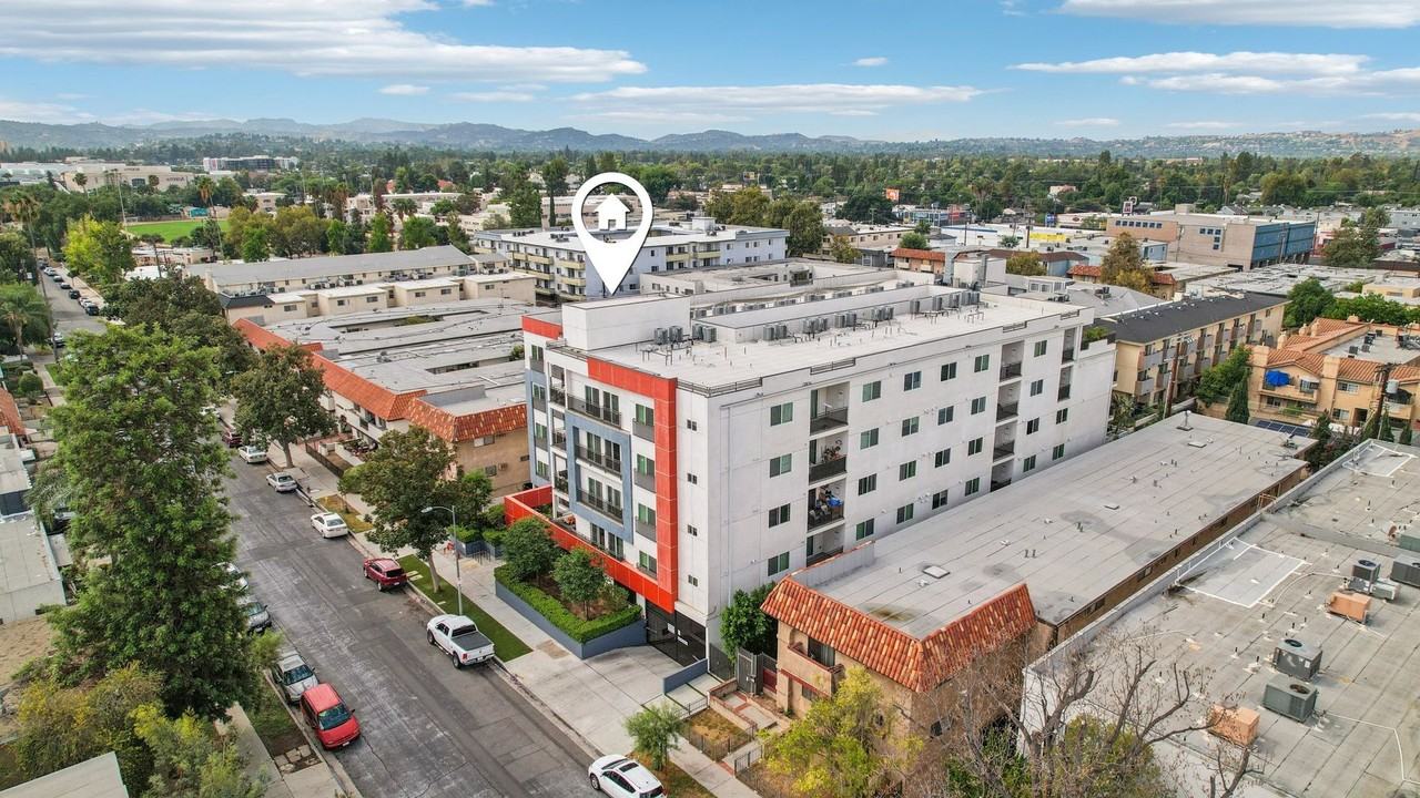 The Jordan Heights - Photo 4 of 13