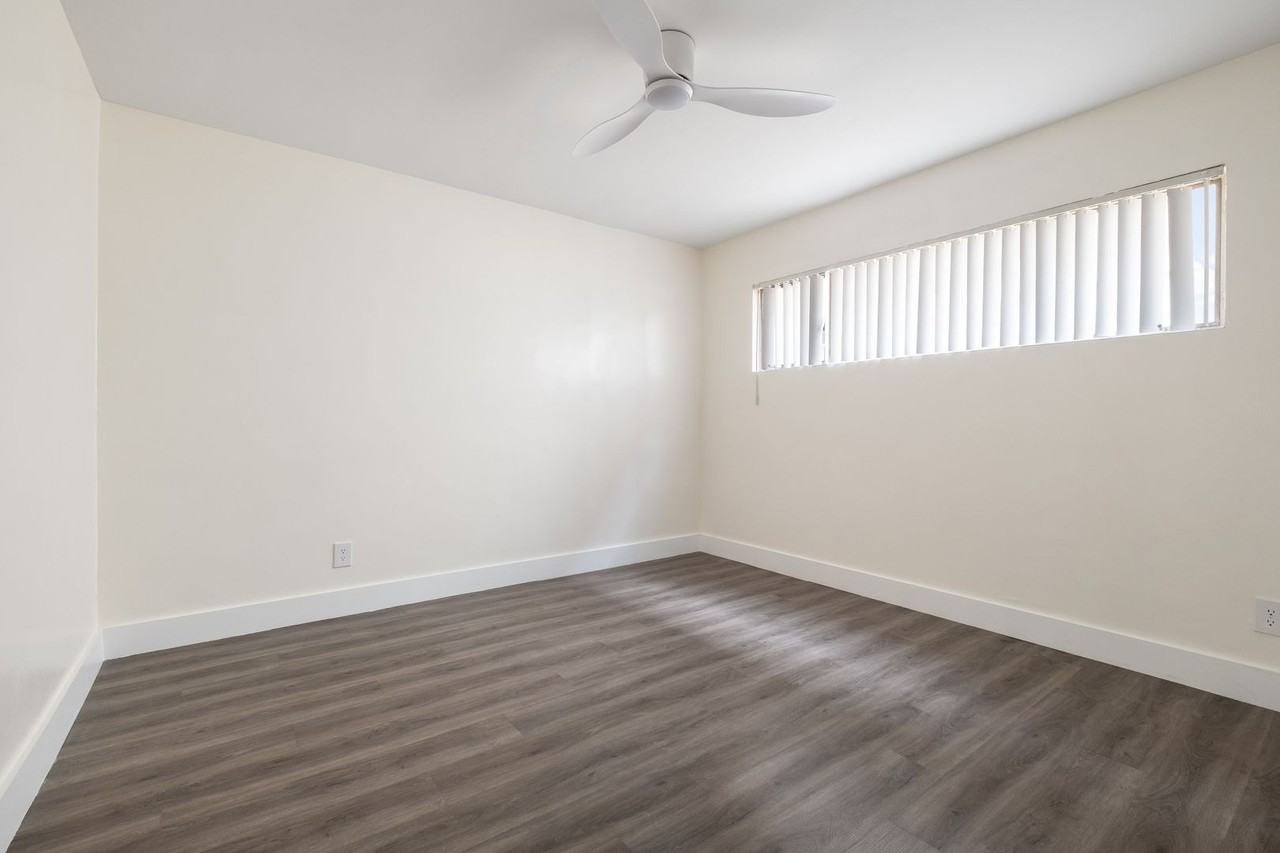 Boulevard Apartments - Photo 6 of 21