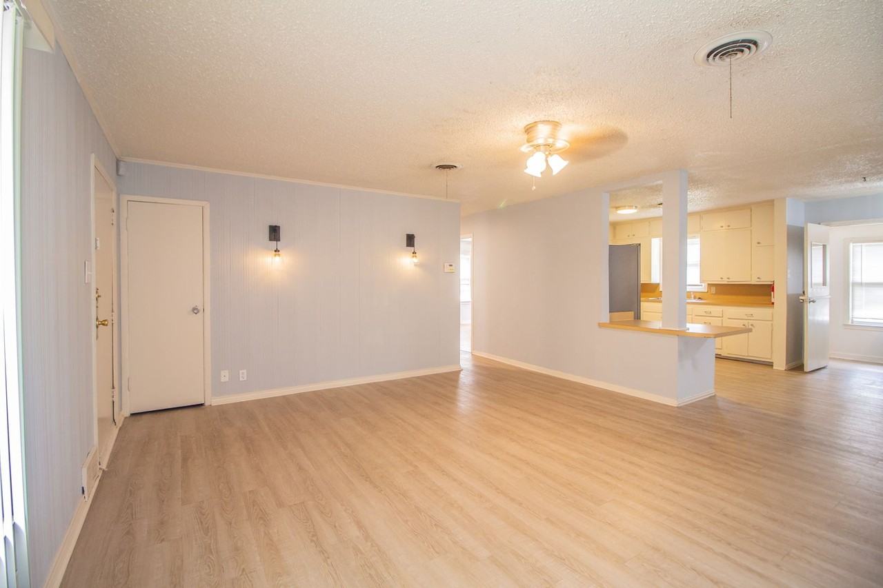 3214 27th St - Photo 6 of 21