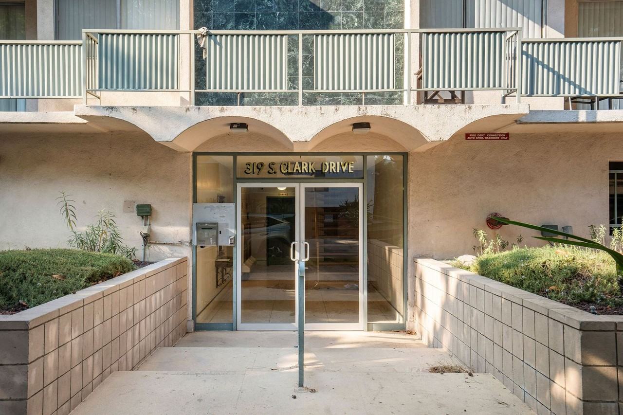 319 S. Clark Drive Apartments - Photo 4 of 30