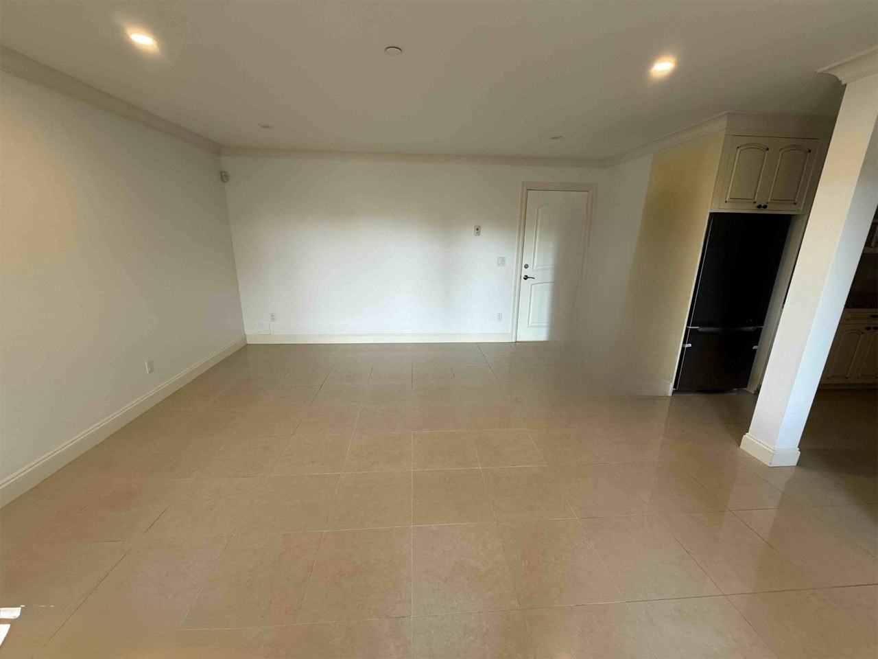 1515 Ottawa Avenue - Photo 3 of 14