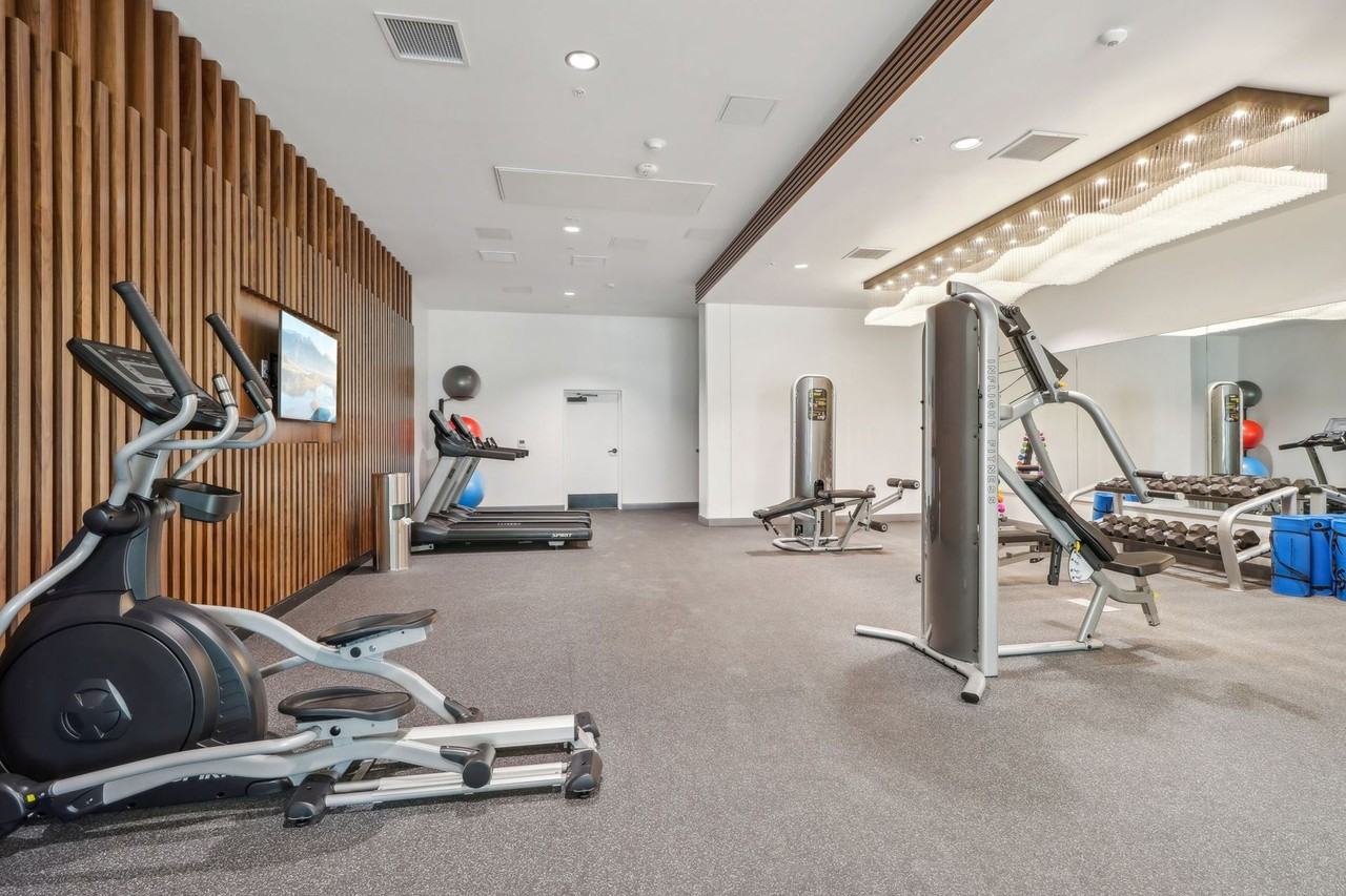 Begonia Place Luxury Apartments - Photo 7 of 50