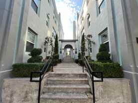 Castle Manor by Star Metro - Photo 1 of 1