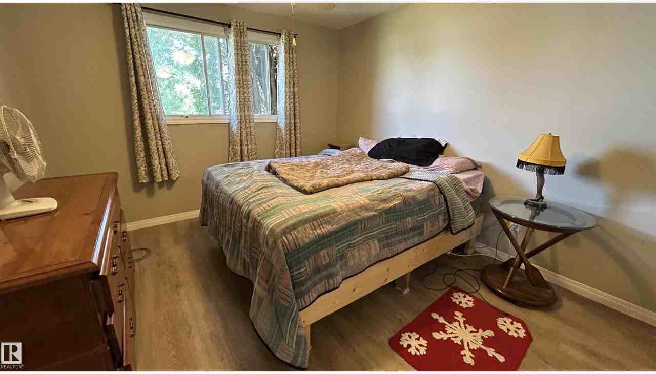 4308 45 Ave #1 - Photo 7 of 19