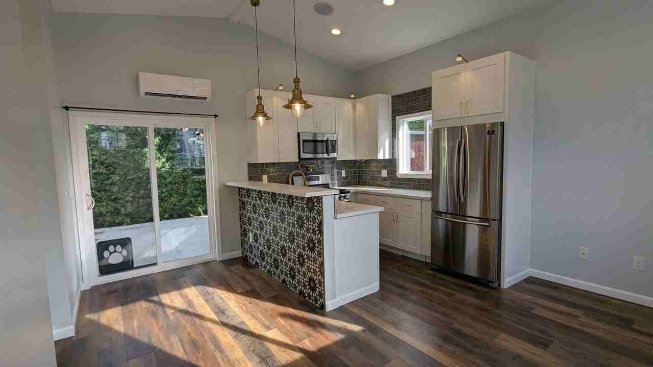 2237 Duvall St - Photo 2 of 23