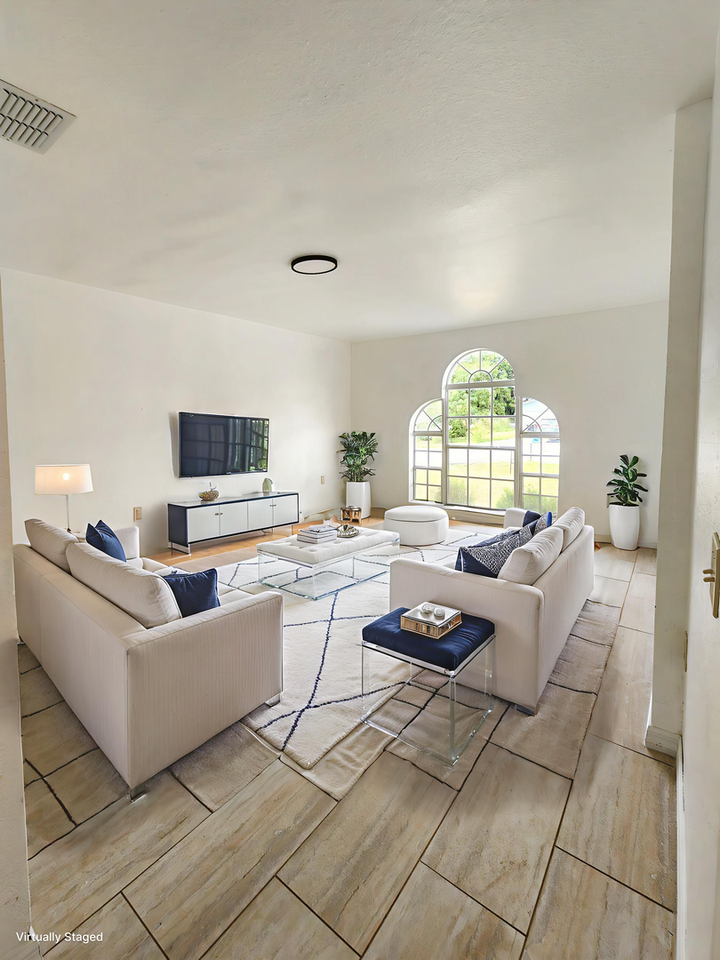 796 Squirrel Ct - Photo 4 of 15