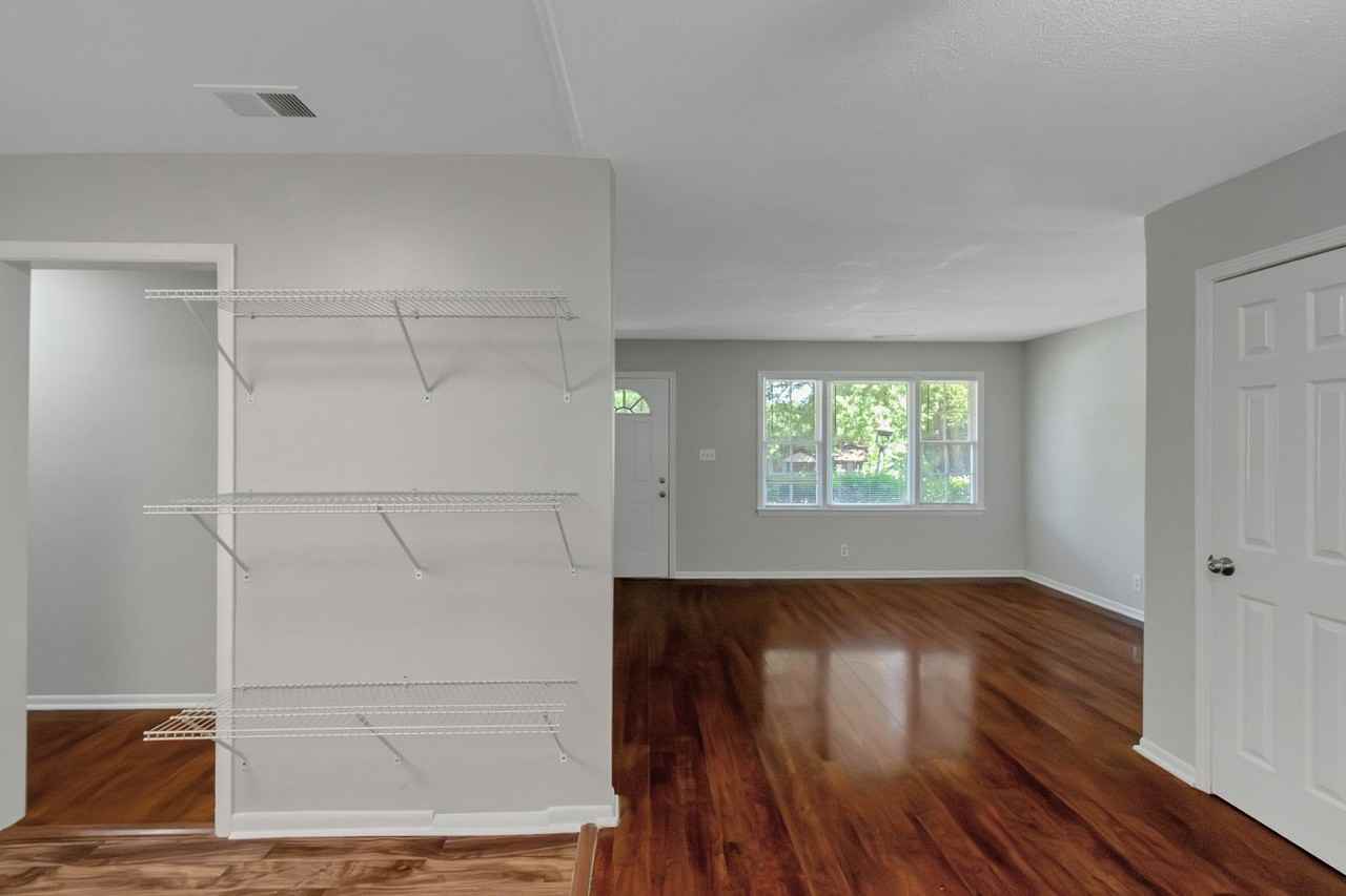 487 Oakside Drive Southwest - Photo 2 of 21