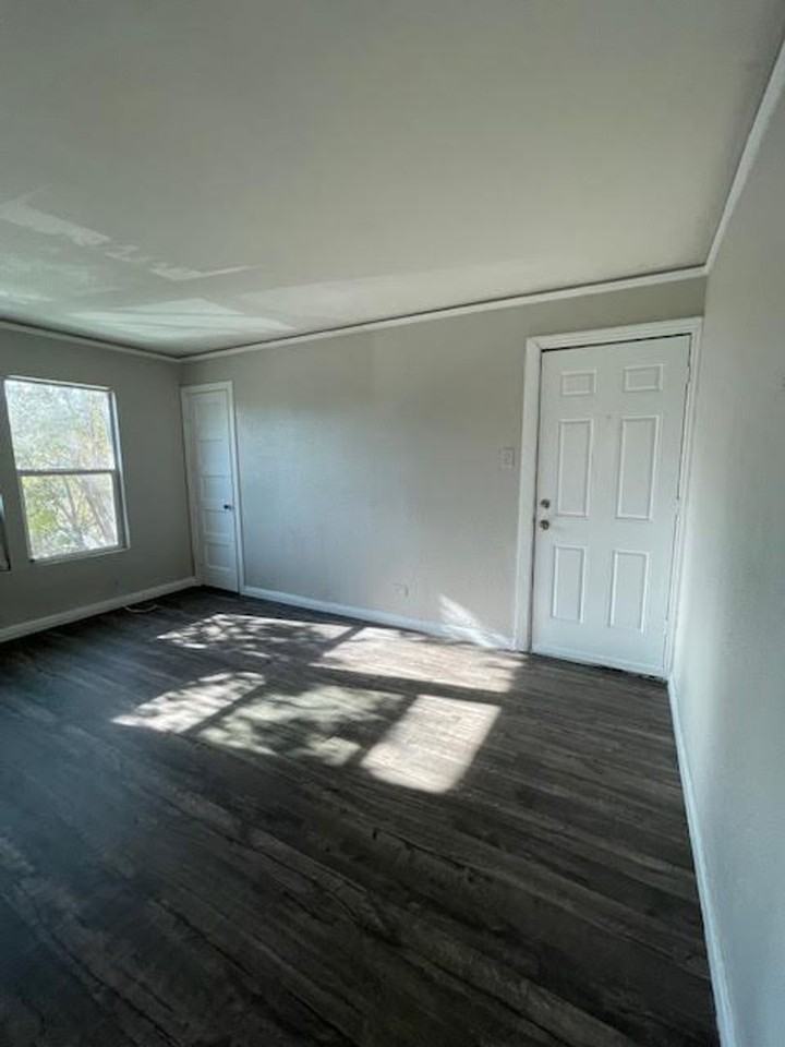 1505 N 25th St #4 - Photo 5 of 6