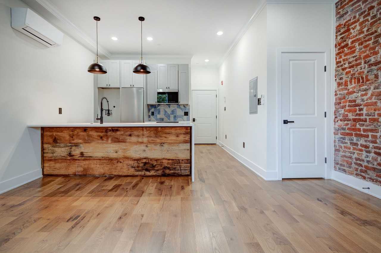 2835 Diamond Street - Photo 7 of 26