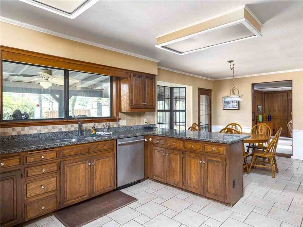 1903 Yokley Rd - Photo 7 of 40