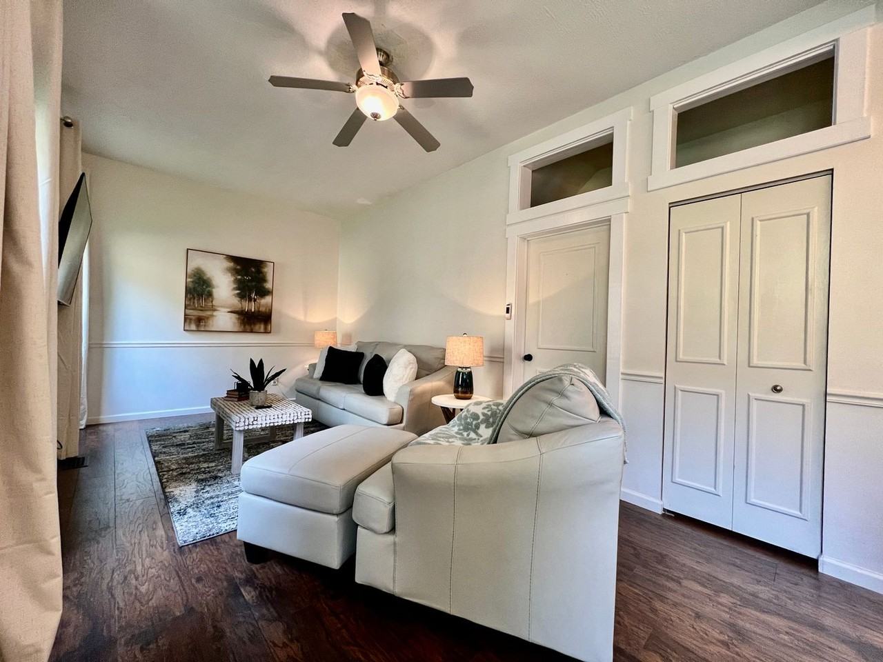 226 Green St - Photo 3 of 22