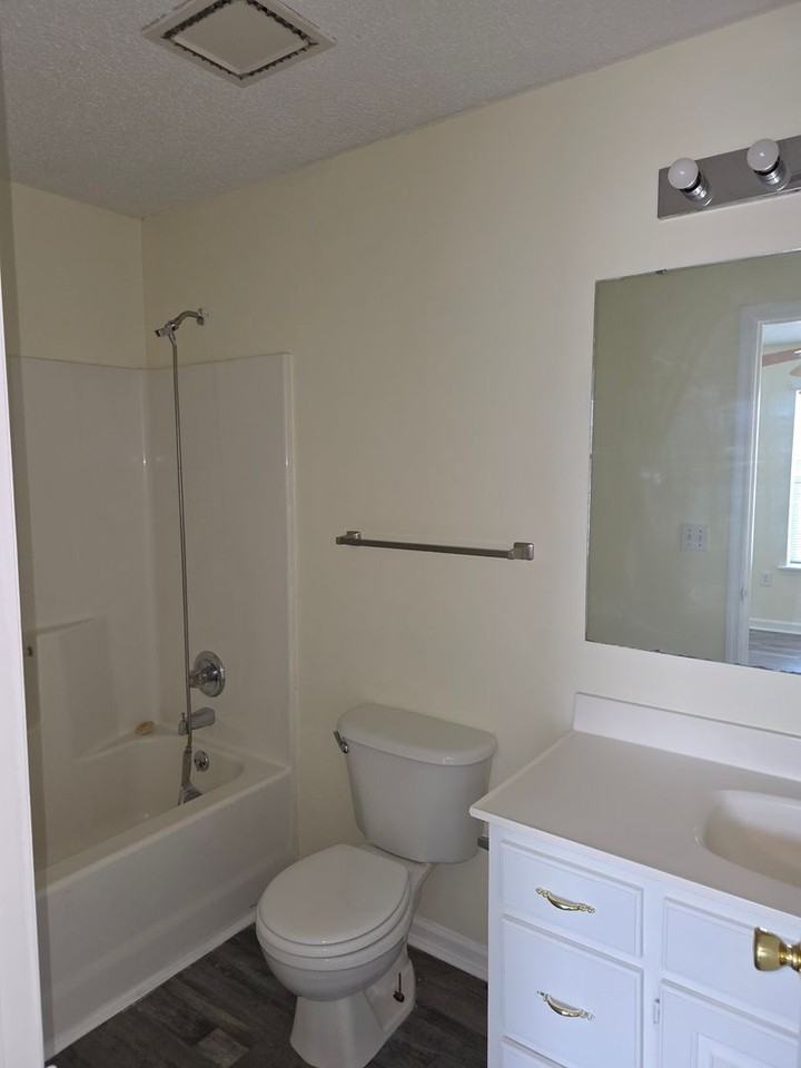 114 Tonyoto Court - Photo 5 of 7