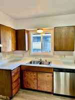 featured image of 3932 E 9th Ave