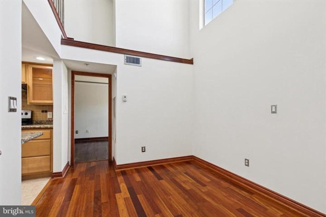 1018 Fallcrest Court - Photo 3 of 24