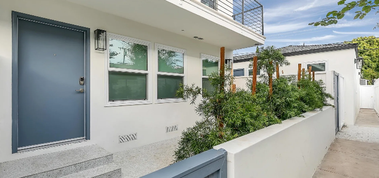 1022 Pacific St - Photo 6 of 13