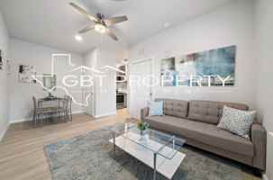 featured image of 808 Sealy St