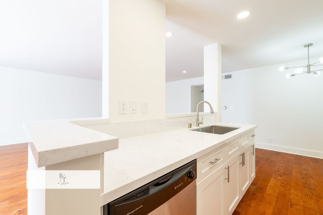 1825 Selby Avenue #102 - Photo 7 of 28