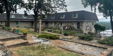 featured image of 807 Knox Ave