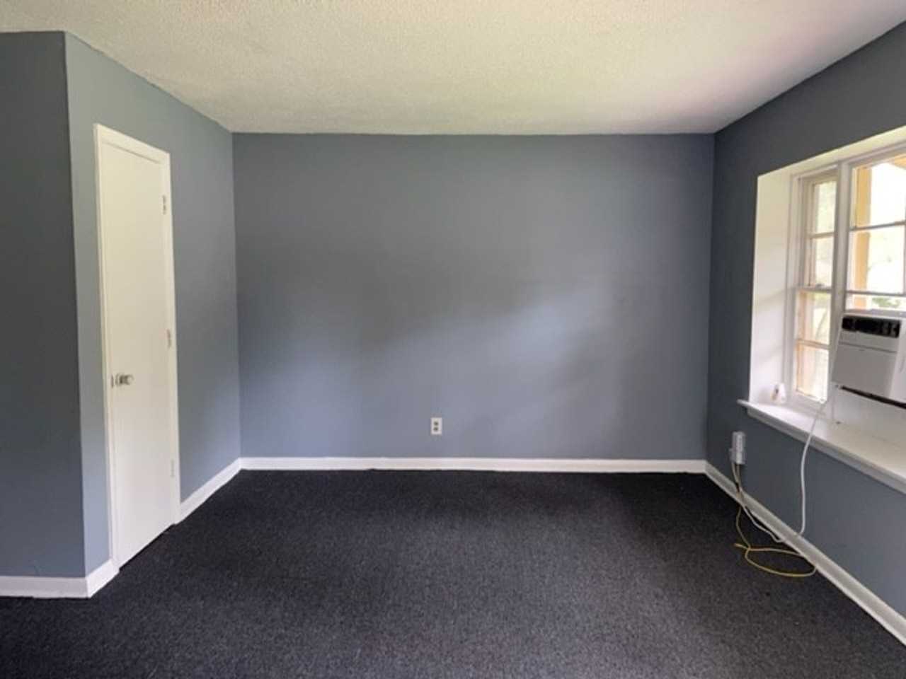 1119 Dunwoody Dr - Photo 2 of 7