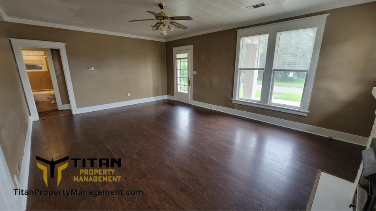 316 W Conway St - Photo 4 of 20